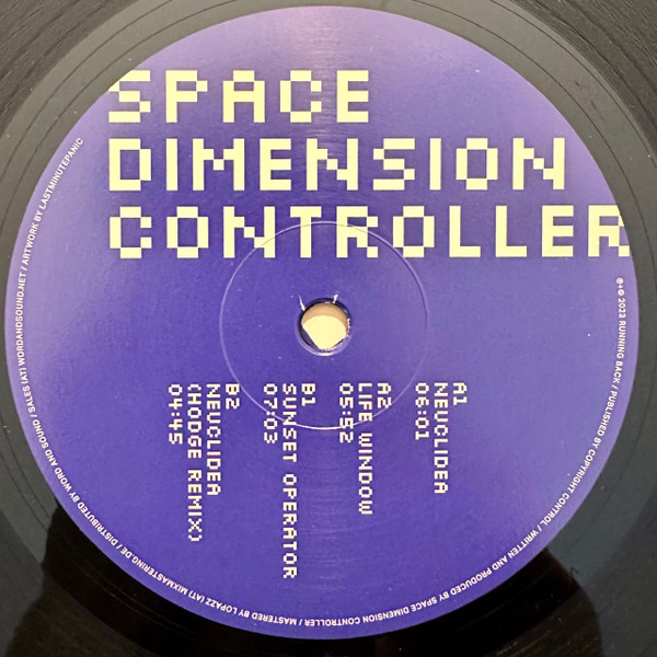 Space Dimension Controller - Neuclidea | Running Back (RB114) - 2