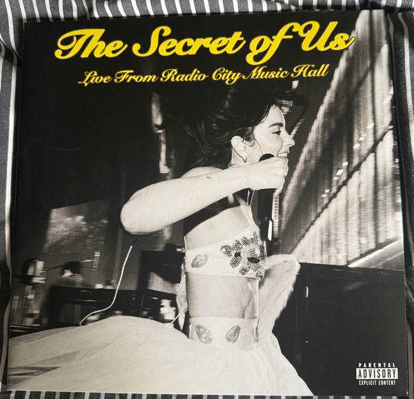 Gracie Abrams - The Secret Of Us (Live From Radio City Music Hall) | Interscope Records (00602475788188) - main Gracie Abrams - The Secret Of Us (Live From Radio City Music Hall) | Interscope Records (00602475788188) - main
