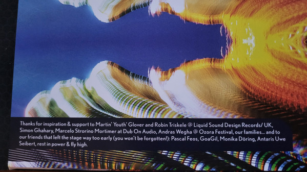 Saafi Brothers - A Relaxed Blur | LSD - Liquid Sound Design (LSD191LPC) - 4