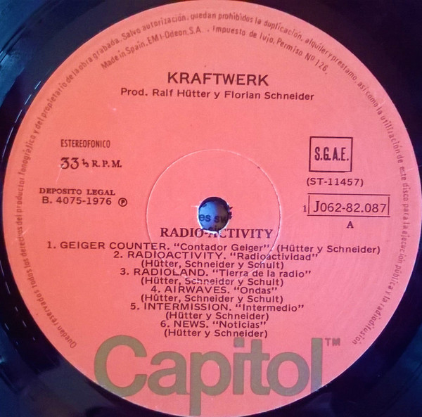 Kraftwerk - Radio-Activity | Capitol Records (1 J 062-82087) - 3 Kraftwerk - Radio-Activity | Capitol Records (1 J 062-82087) - 3