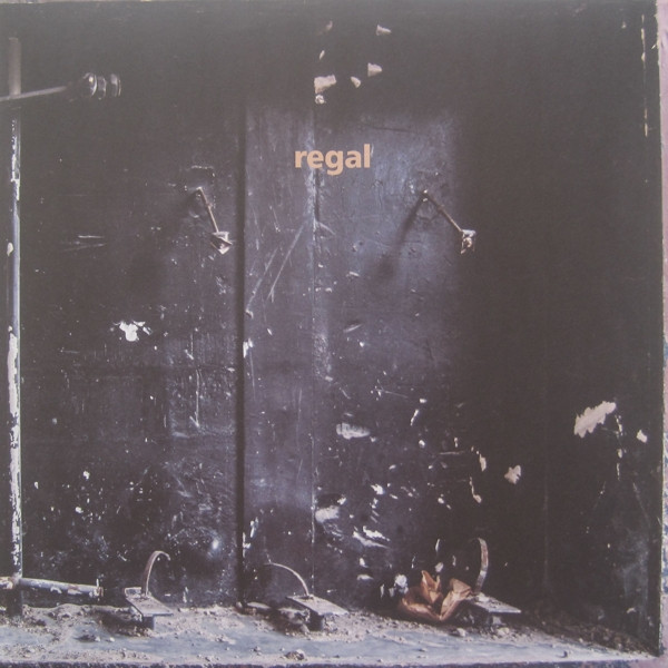 Regal - Symbol | Figure (FIGURE63)