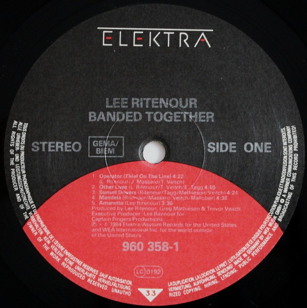 Lee Ritenour - Banded Together | Elektra (960 358-1) - 2