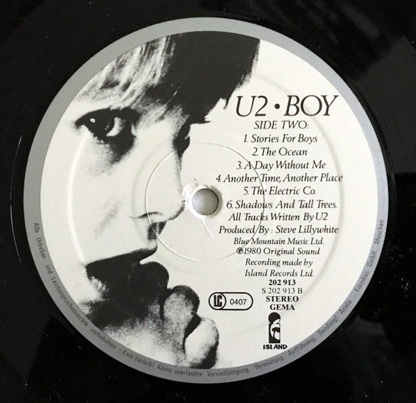 U2 - Boy | Island Records (202 913-320) - 4