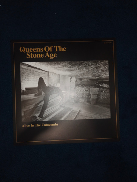 Queens Of The Stone Age - Alive In The Catacombs | Matador (OLE2142LPE) - main