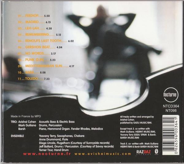 Avishai Cohen Trio & Avishai Cohen Ensemble - At Home | Nocturne (NTCD364) - 3