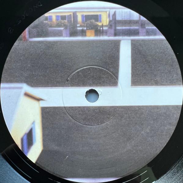 Real Estate - Days | Domino (DNO 305) - 4