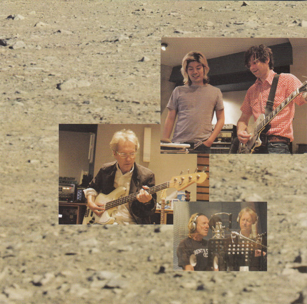 America - Here & Now | Burgundy Records (82876 85749 2) - 2 America - Here & Now | Burgundy Records (82876 85749 2) - 2