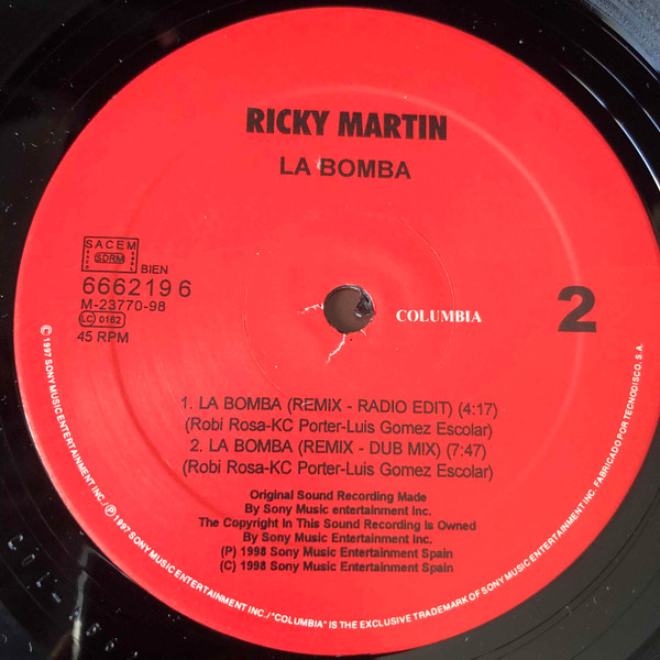 Ricky Martin - La Bomba | Columbia (666219 6) - 4 Ricky Martin - La Bomba | Columbia (666219 6) - 4