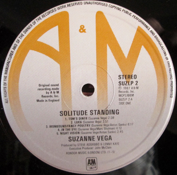 Suzanne Vega - Solitude Standing | A&M Records (SUZLP 2) - 2