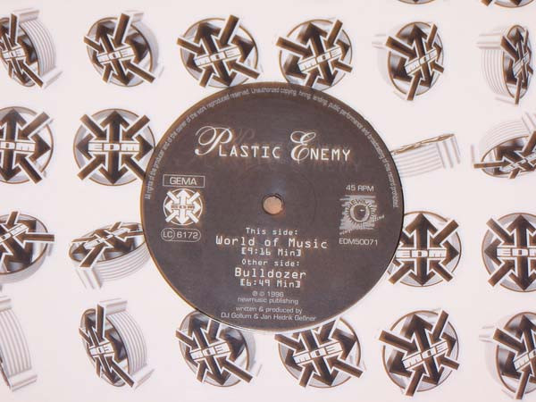 Plastic Enemy - World Of Music / Bulldozer | EDM (EDM50071) - 3