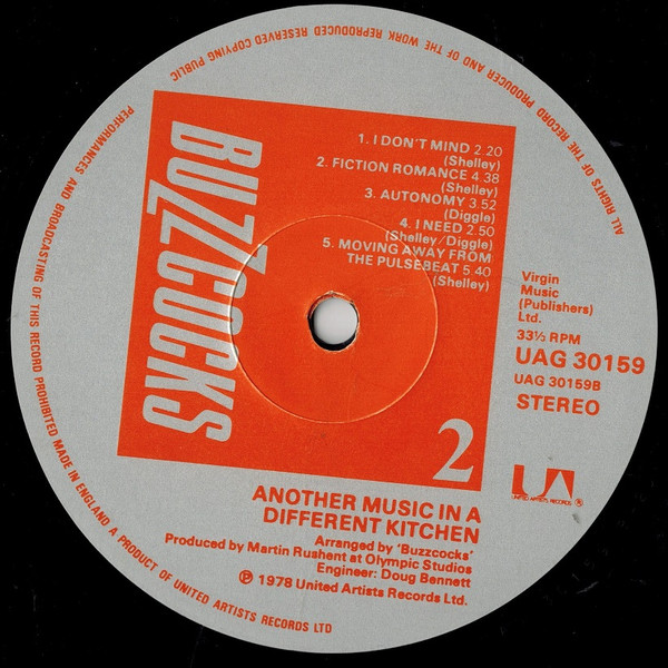 Buzzcocks - Another Music In A Different Kitchen | United Artists Records (UAG 30159) - 4