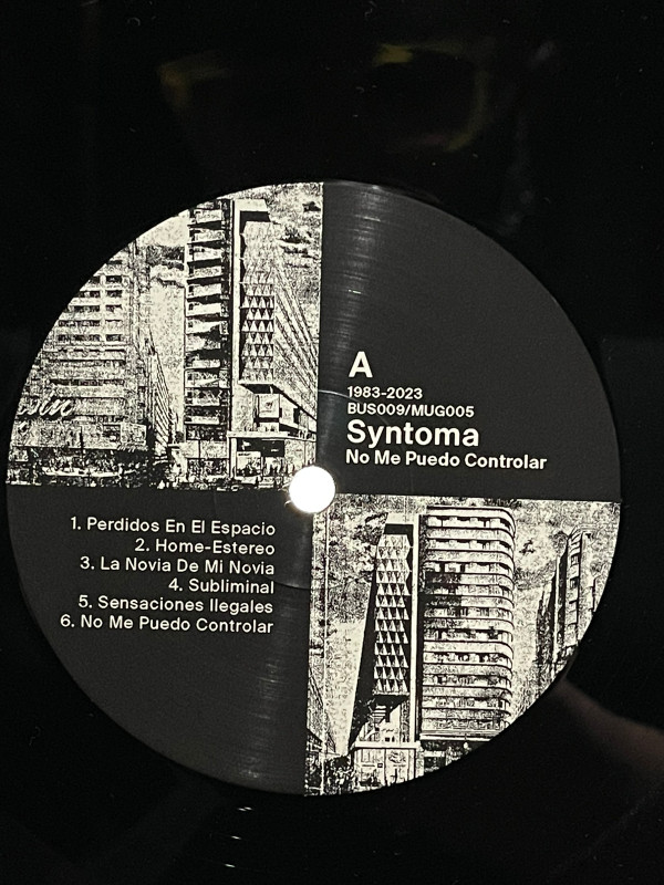 Syntoma - No Me Puedo Controlar | Discos Mugrientos (MUG005) - 4