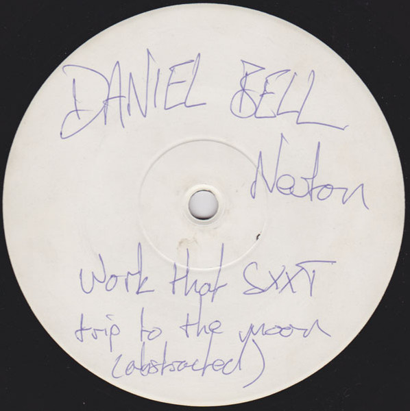 Daniel Bell - The Lost Traxx E.P. | Klang Elektronik (KLANG 15) - 2 Daniel Bell - The Lost Traxx E.P. | Klang Elektronik (KLANG 15) - 2