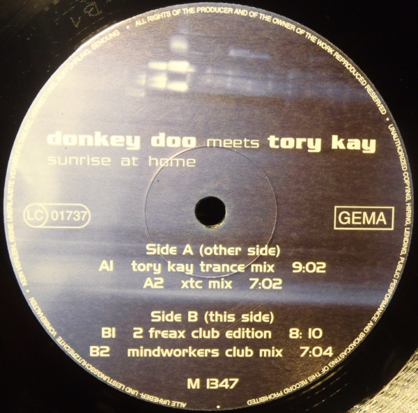 Donkey Doo Meets Tory Kay - Sunrise At Home | Bigfoot (BFT 040-12) - 3