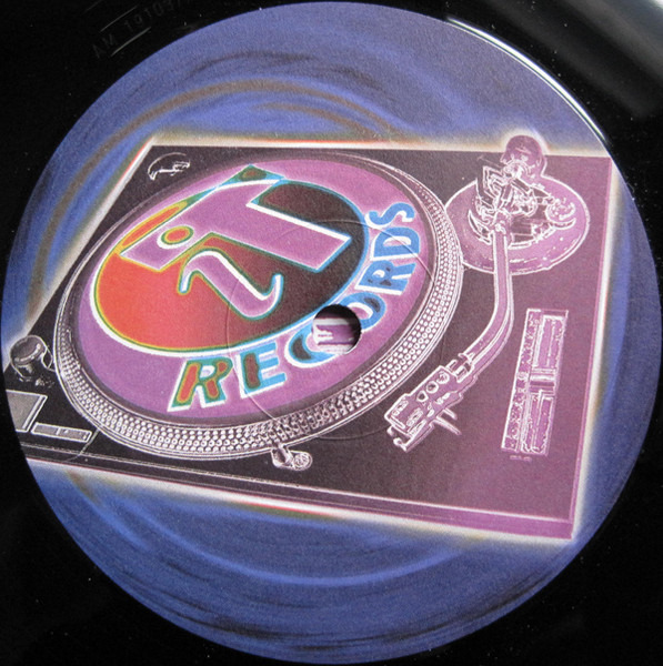 House Negro Feat. DJ Melvin - Nobody's Chant | iT Records (ITR014) - 4 House Negro Feat. DJ Melvin - Nobody's Chant | iT Records (ITR014) - 4