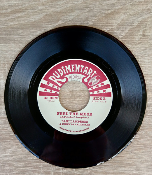 Payoh SoulRebel & Kinky Lab Allstars , Dani Lampérez & Kinky Lab Allstars - Selfish Girl / Feel the Mood | Rudimentario Records (RUDI - 7003) - 3 Payoh SoulRebel & Kinky Lab Allstars , Dani Lampérez & Kinky Lab Allstars - Selfish Girl / Feel the Mood | Rudimentario Records (RUDI - 7003) - 3