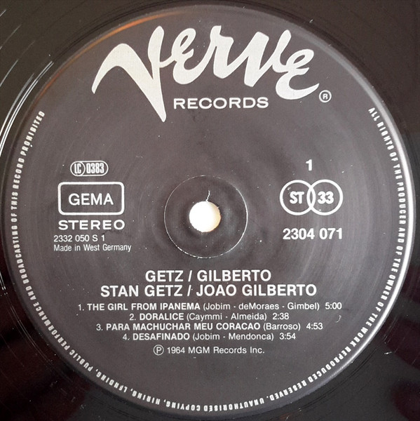 Stan Getz / João Gilberto Featuring Antonio Carlos Jobim - Getz / Gilberto | Verve Records (2304 071) - 3