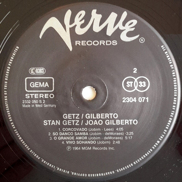 Stan Getz / João Gilberto Featuring Antonio Carlos Jobim - Getz / Gilberto | Verve Records (2304 071) - 4
