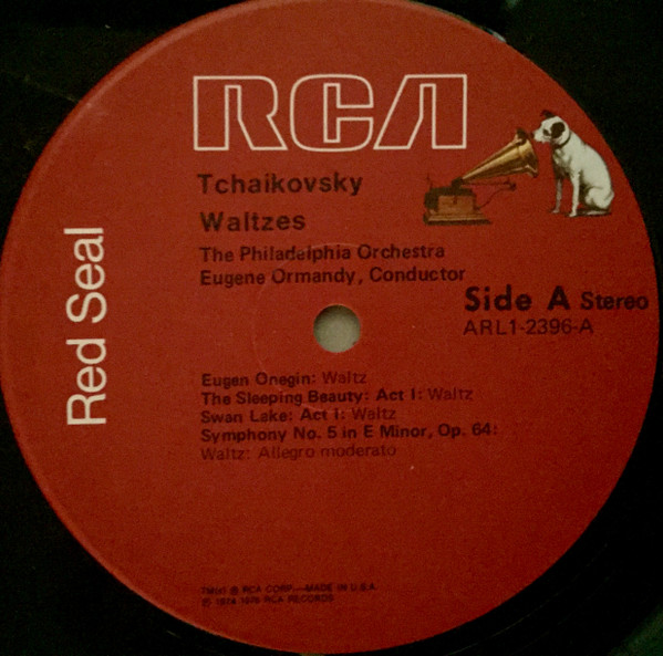 Pyotr Ilyich Tchaikovsky - Eugene Ormandy , The Philadelphia Orchestra - Swan Lake And Other Tchaikovsky Waltzes | RCA Red Seal (ARL1-2396) - 3