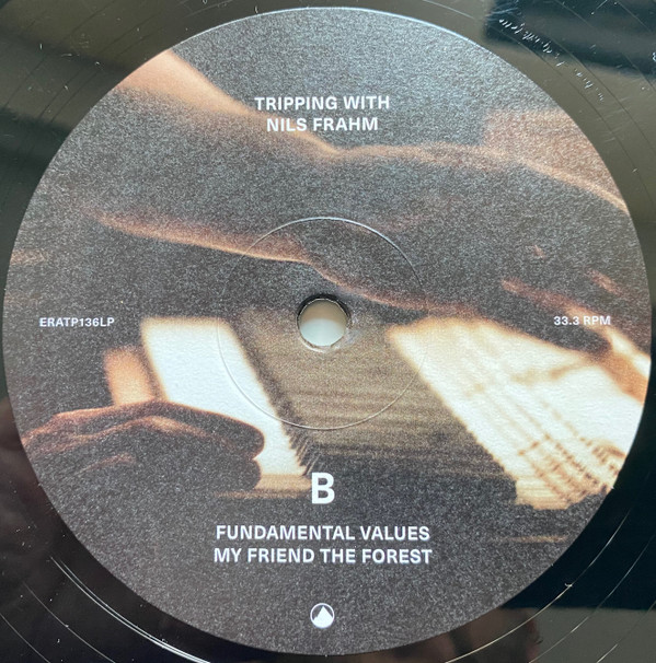 Nils Frahm - Tripping With Nils Frahm | Erased Tapes Records (ERATP136LP) - 4 Nils Frahm - Tripping With Nils Frahm | Erased Tapes Records (ERATP136LP) - 4