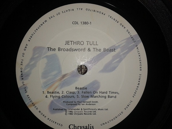 Jethro Tull - The Broadsword And The Beast | Chrysalis (CDL 1380) - 3
