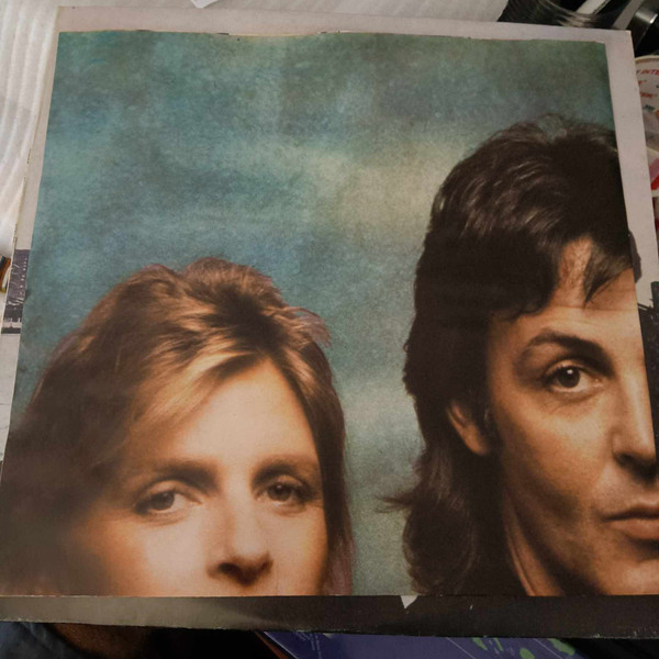 Wings - London Town | Parlophone (8E 072 60521) - main