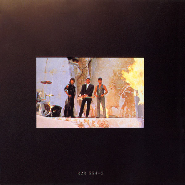 Emerson, Lake & Palmer - In The Hot Seat | Victory (828 554-2) - 5