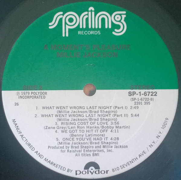 Millie Jackson - A Moment's Pleasure | Spring Records (SP-1-6722) - 3 Millie Jackson - A Moment's Pleasure | Spring Records (SP-1-6722) - 3