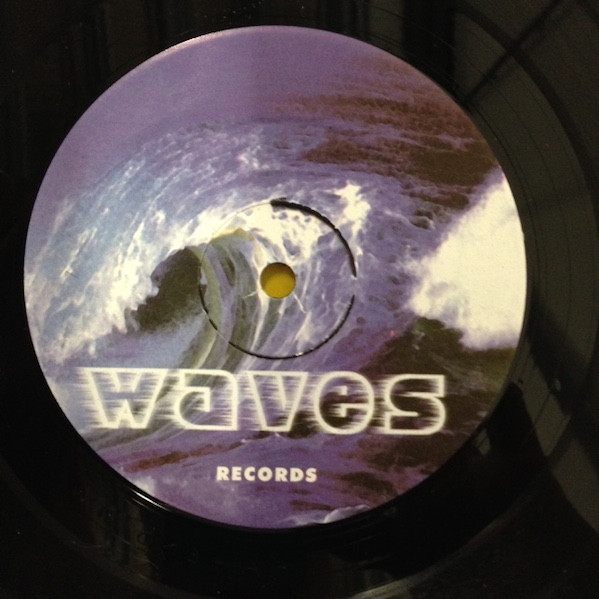 The Replicants - Moments In The Rain | Waves Records (WR 013) - 3