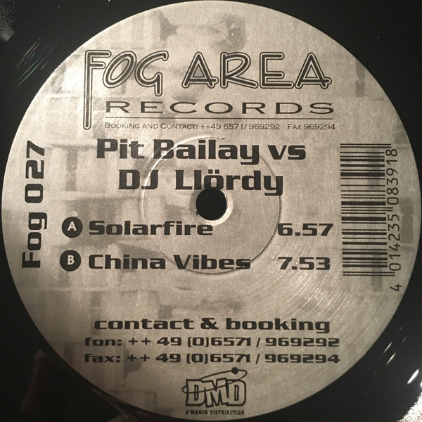 Pit Bailay Vs DJ Llördy - Solarfire | Fog Area Records (FOG 027) - main