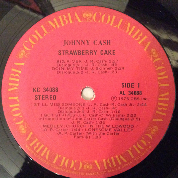 Johnny Cash - Strawberry Cake | Columbia (KC 34088) - 3 Johnny Cash - Strawberry Cake | Columbia (KC 34088) - 3