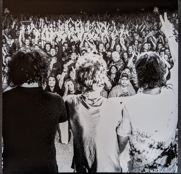 The Raconteurs - Live In Tulsa | Third Man Records (TMR-661) - 4 The Raconteurs - Live In Tulsa | Third Man Records (TMR-661) - 4