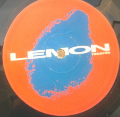 Global Mind Featuring Desy Moore - In The Heat (Remix) | Lemon Records (LEM 014)