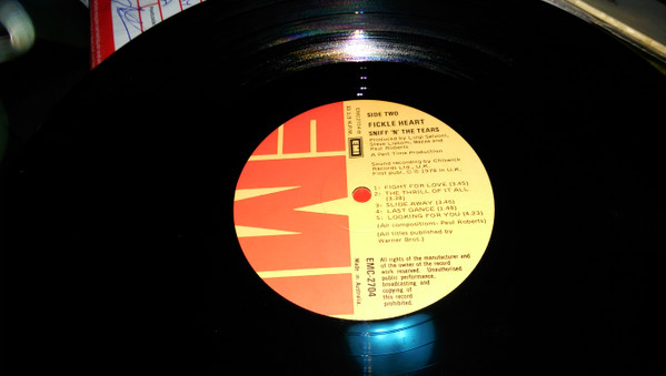 Sniff 'n' the Tears - Fickle Heart | EMI (EMC.2704) - 3 Sniff 'n' the Tears - Fickle Heart | EMI (EMC.2704) - 3
