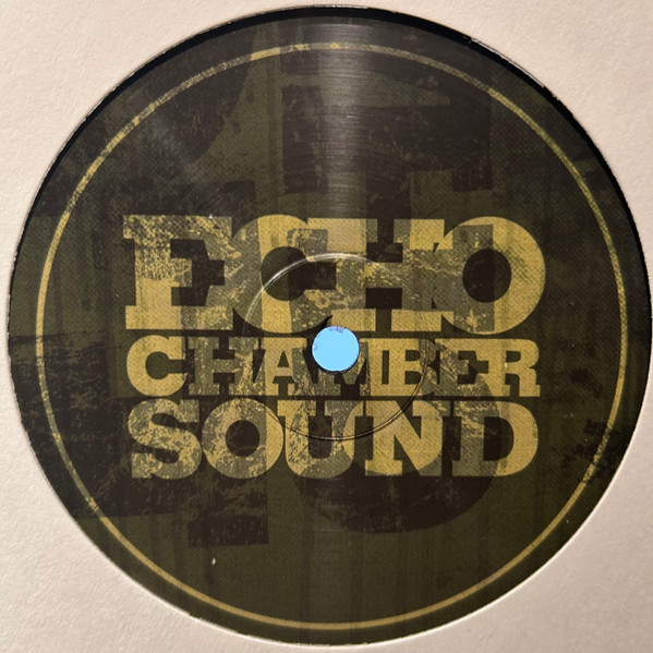 L Que - ECHO 011 | Echo Chamber Sound (ECHO 011) - 2 L Que - ECHO 011 | Echo Chamber Sound (ECHO 011) - 2