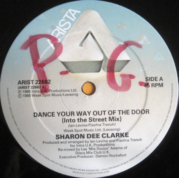 Sharon Dee Clarke - Dance Your Way Out Of The Door | Arista (ARIST 22682) - 3