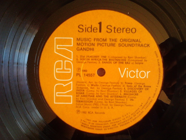 Ravi Shankar , George Fenton - Gandhi - Music From The Original Motion Picture Soundtrack | RCA Victor (BL14557) - 2 Ravi Shankar , George Fenton - Gandhi - Music From The Original Motion Picture Soundtrack | RCA Victor (BL14557) - 2