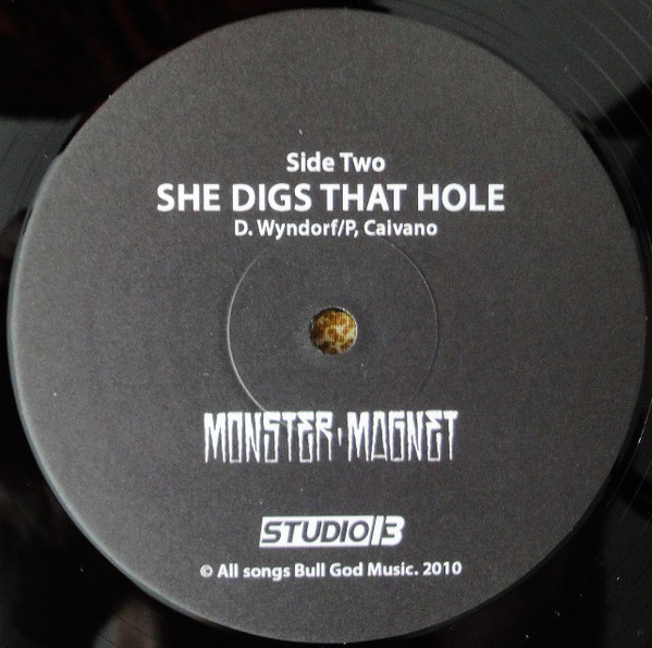 Monster Magnet - Superjudge / She Digs That Hole | Studio 13 (MONSTER001) - 4