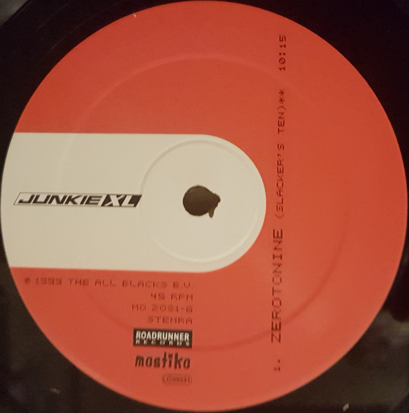 Junkie XL - Zerotonine Remix / Future In Computer Hell Pt2 | Mostiko (MO 2081-6) - 3