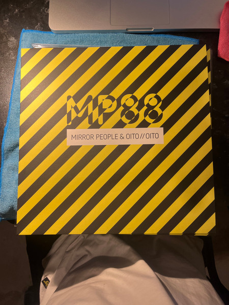 Oito / Oito , Mirror People - MP88 | OITO//OITO (OOD 003) - 2