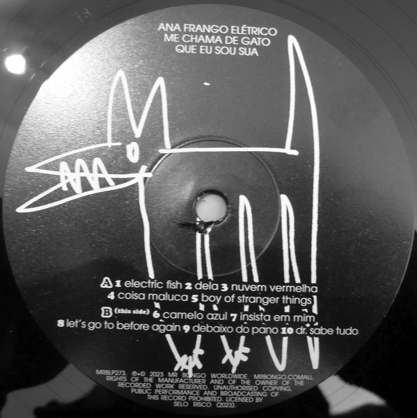 Ana Frango Elétrico - Me Chama De Gato Que Eu Sou Sua | Mr Bongo (MRBLP273) - 3 Ana Frango Elétrico - Me Chama De Gato Que Eu Sou Sua | Mr Bongo (MRBLP273) - 3