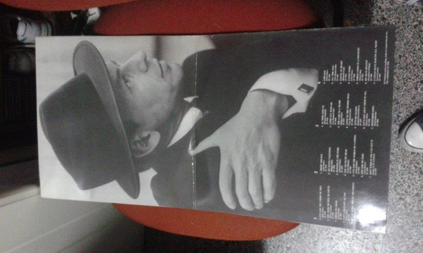 Frank Sinatra - The Frank Sinatra Collection | Capitol Records (2612183) - 2 Frank Sinatra - The Frank Sinatra Collection | Capitol Records (2612183) - 2