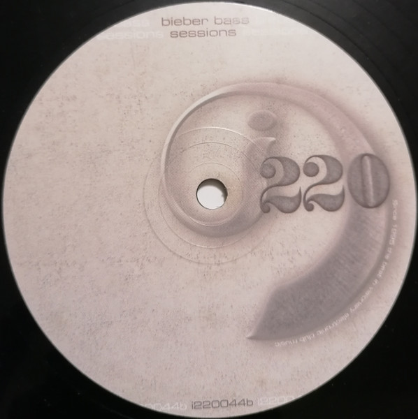 Tomie Nevada & Robert Drewek / David Keno - Bieber Bass Sessions | i220 (i220-044) - 2