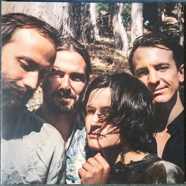 Big Thief - Two Hands | 4AD (4AD0180LP) - main Big Thief - Two Hands | 4AD (4AD0180LP) - main