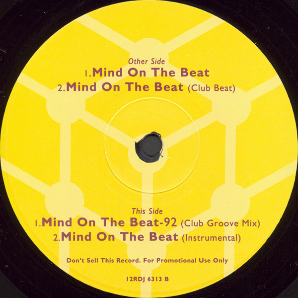 Groove Technology Featuring Lady M & M & The Boomerang - Mind On The Beat | Parlophone (12RDJ 6313) - 2 Groove Technology Featuring Lady M & M & The Boomerang - Mind On The Beat | Parlophone (12RDJ 6313) - 2