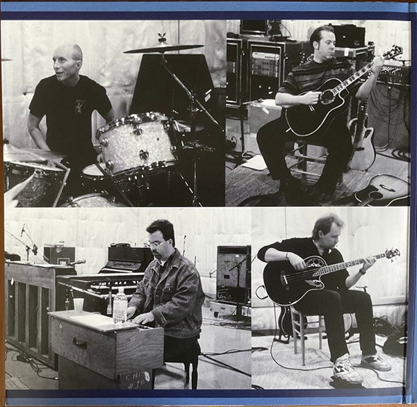10,000 Maniacs - MTV Unplugged | Rhino Records (RCV1 726868) - 2 10,000 Maniacs - MTV Unplugged | Rhino Records (RCV1 726868) - 2