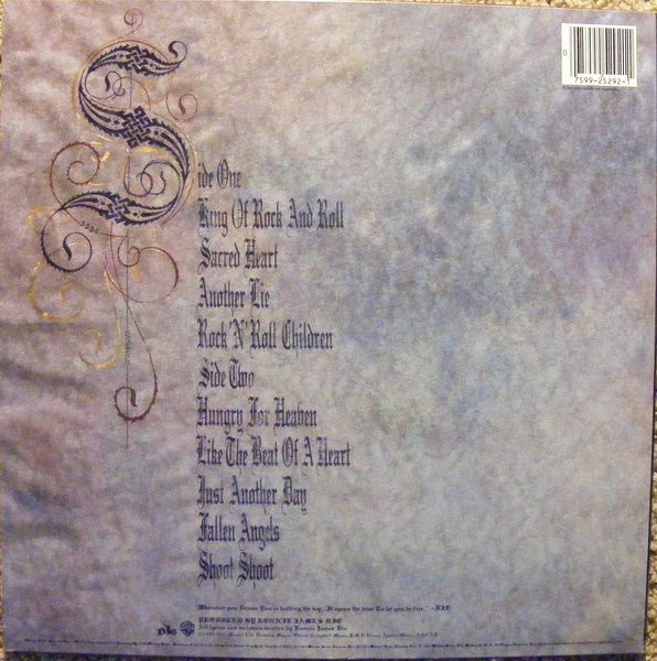 Dio - Sacred Heart | Warner Bros. Records (9 25292-1) - 2 Dio - Sacred Heart | Warner Bros. Records (9 25292-1) - 2