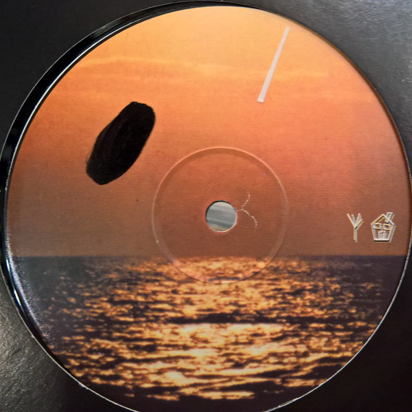 Futuristic - Tonight | Smallhouse Records (SHMS01)