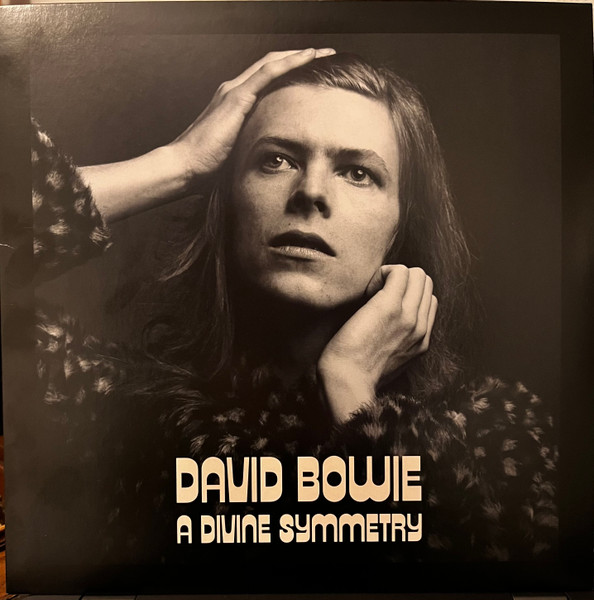 David Bowie - A Divine Symmetry (An Alternative Journey Through Hunky Dory) | Parlophone (DBADS 1971) David Bowie - A Divine Symmetry (An Alternative Journey Through Hunky Dory) | Parlophone (DBADS 1971)