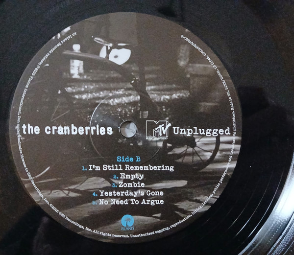 The Cranberries - MTV Unplugged | Island Records (00602478707520) - 4 The Cranberries - MTV Unplugged | Island Records (00602478707520) - 4